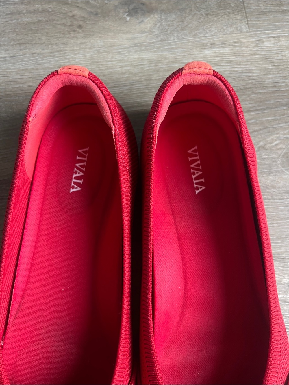 Vivaia Bibi Almond-Toe Knotted Flats in Ruby Red - Picture 5 of 12